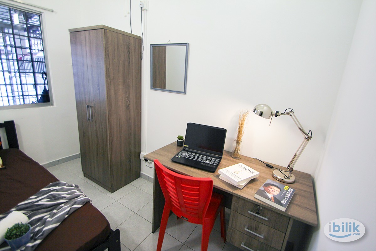 Single Room with window & ac @ Bandar Sunway , ,Near to BRT ,Taylor , Monash ,, Inti, Subang Airport - Image 2