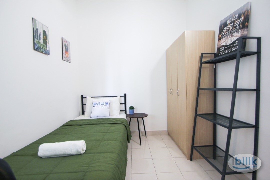 Single room with aircond @ Sunway , ,Near to BRT !! Near to Segi, Inti ,,,Taylor, Monash,Subang, SS15 - Image 1