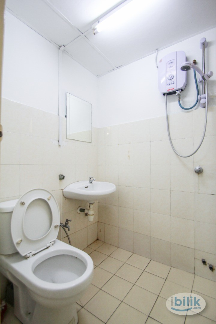 Middle Room @ Palm Spring Kota Damansara - Image 5