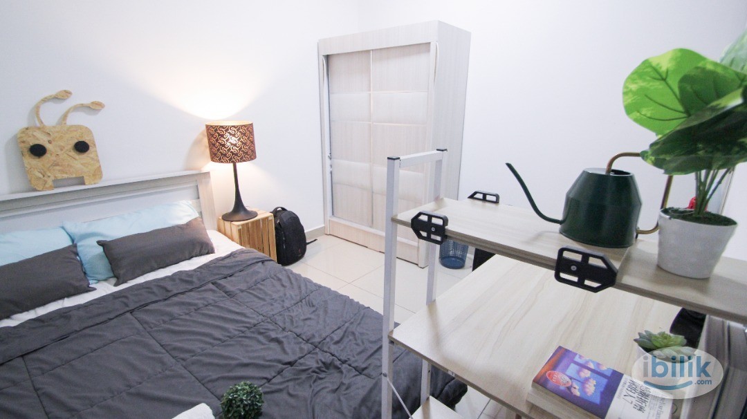 QUEENSIZE Room FANS ONLY @ LRT Ara Damansara, Next to Evolve Mall,Near to Subang Airport, KD - Image 3