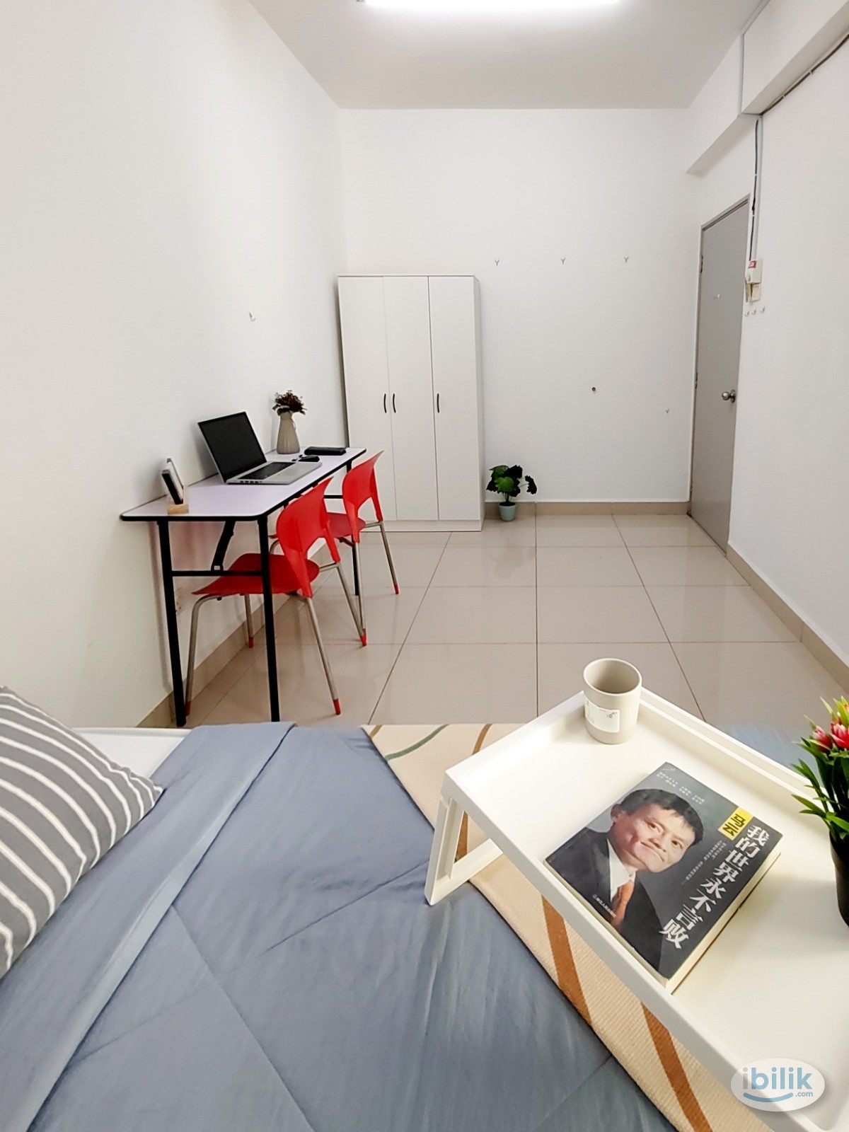 Walk to MRT !! Medium Room with Window & AC & Fan@Kota Damansara, Segi College - Image 3