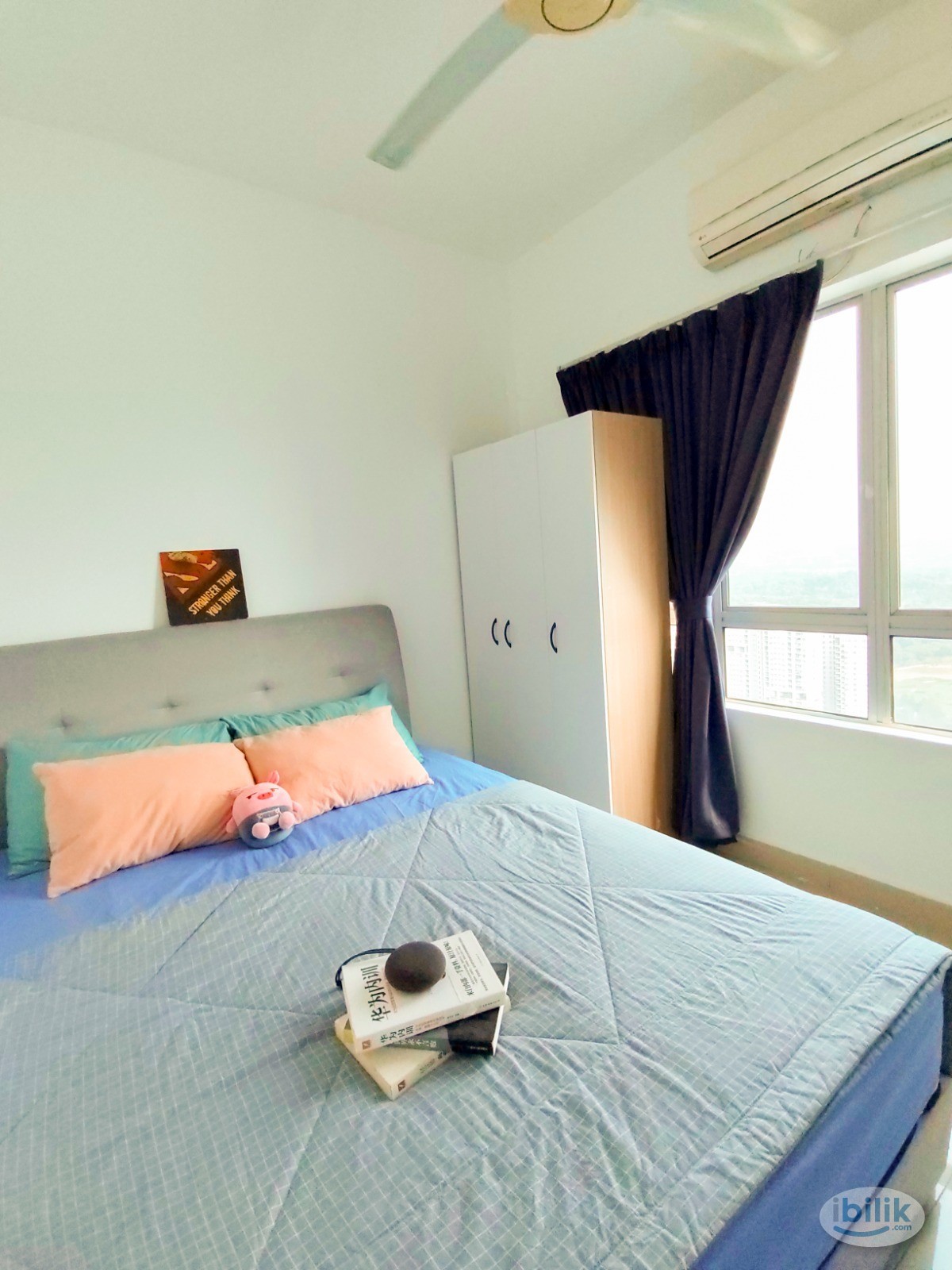 FEMALE UNIT !! Walk to MRT !! Medium Room with Window & AC &Fan@Kota Damansara, Segi College - Image 1