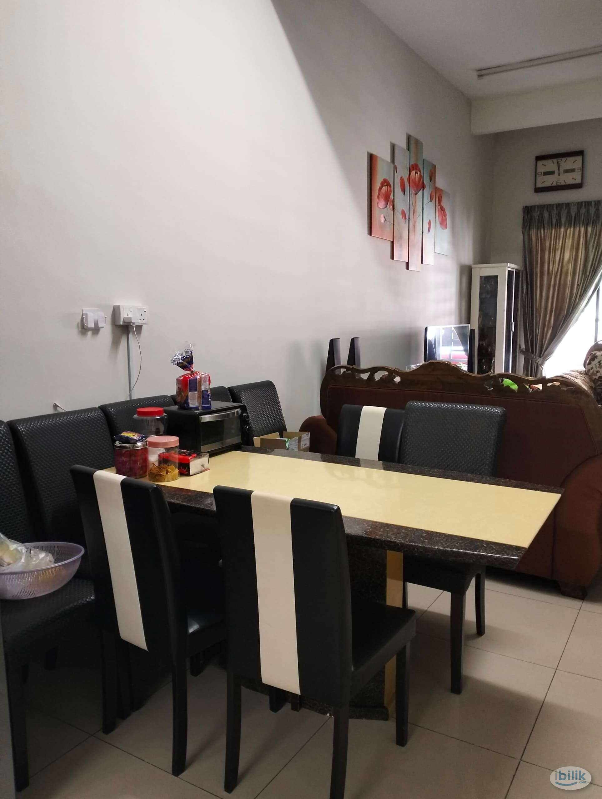 FULLY FURNISHED ROOM WITH ATTACHED BATHROOM - Image 5