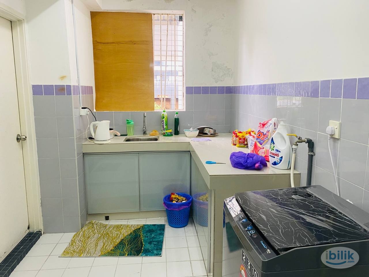 Middle Room at Cyberia Crescent 1, Cyberjaya - Image 4