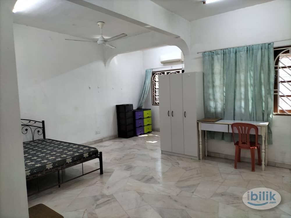 Master Room at Taman Klang Utama, Klang - Image 1