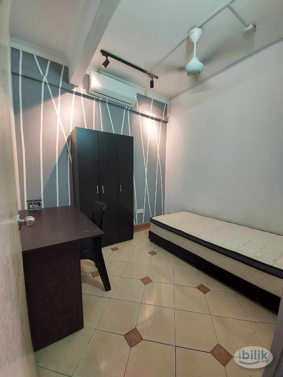 Single Room with Aircond @ Subang Bestari , Walking to Help ，,Campus !Near to Kota Damansara, Segi college ,Subang Airpo - Image 3