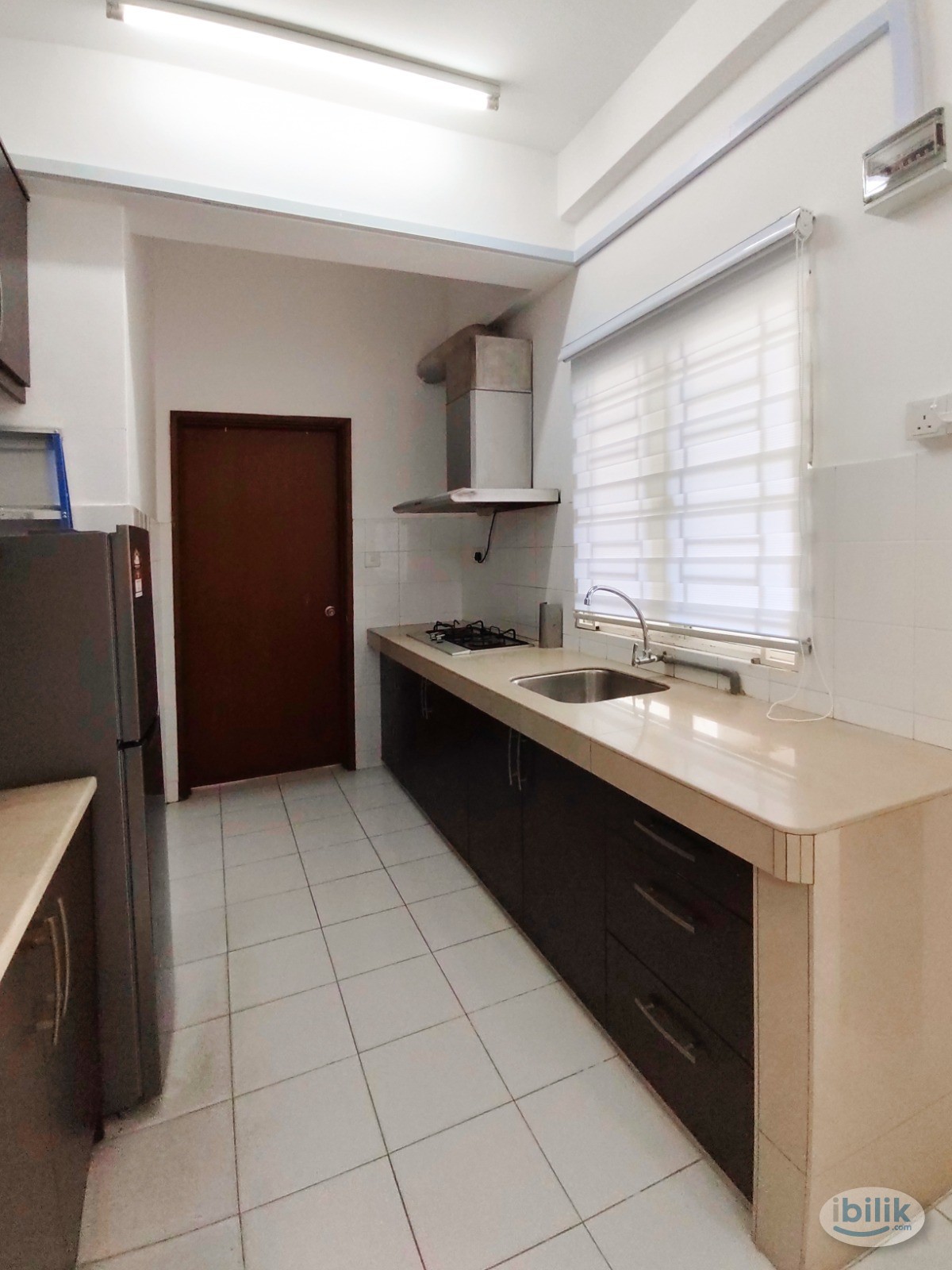 Walk to MRT !! Queen Bed Medium Room with AC & Window @ Cheras , ，Next to Leisure Mall - Image 5
