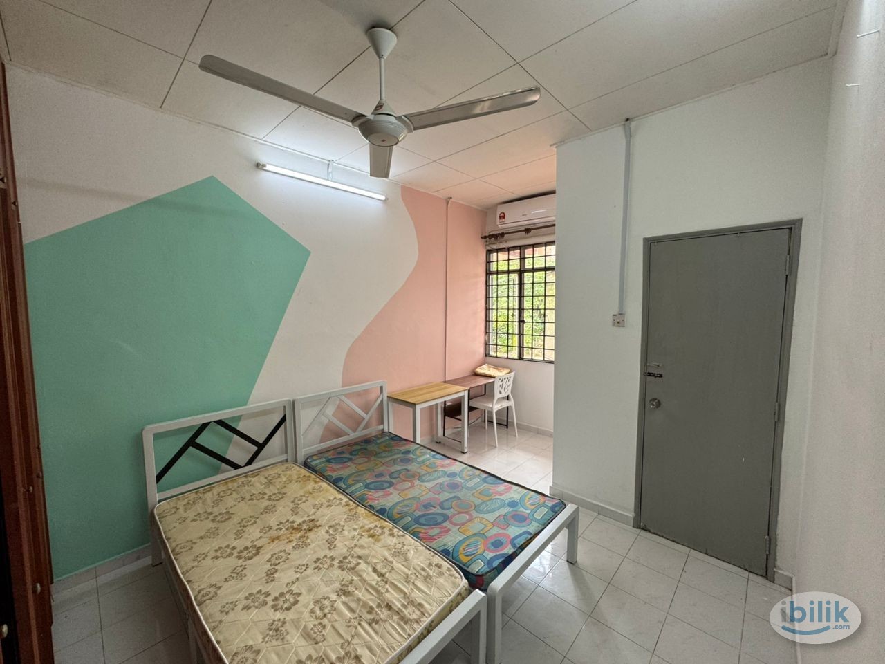 🛏️ Jalan BU 1/1A, Bandar Utama – Near 1 Utama (Medium Room, Attached Sharing Bath) M2 - Image 2