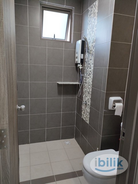 COZY SINGLE ROOM (FEMALE UNIT) AT TREE SPARINA NEAR WITH INDUSTRIAL AREA - Image 3