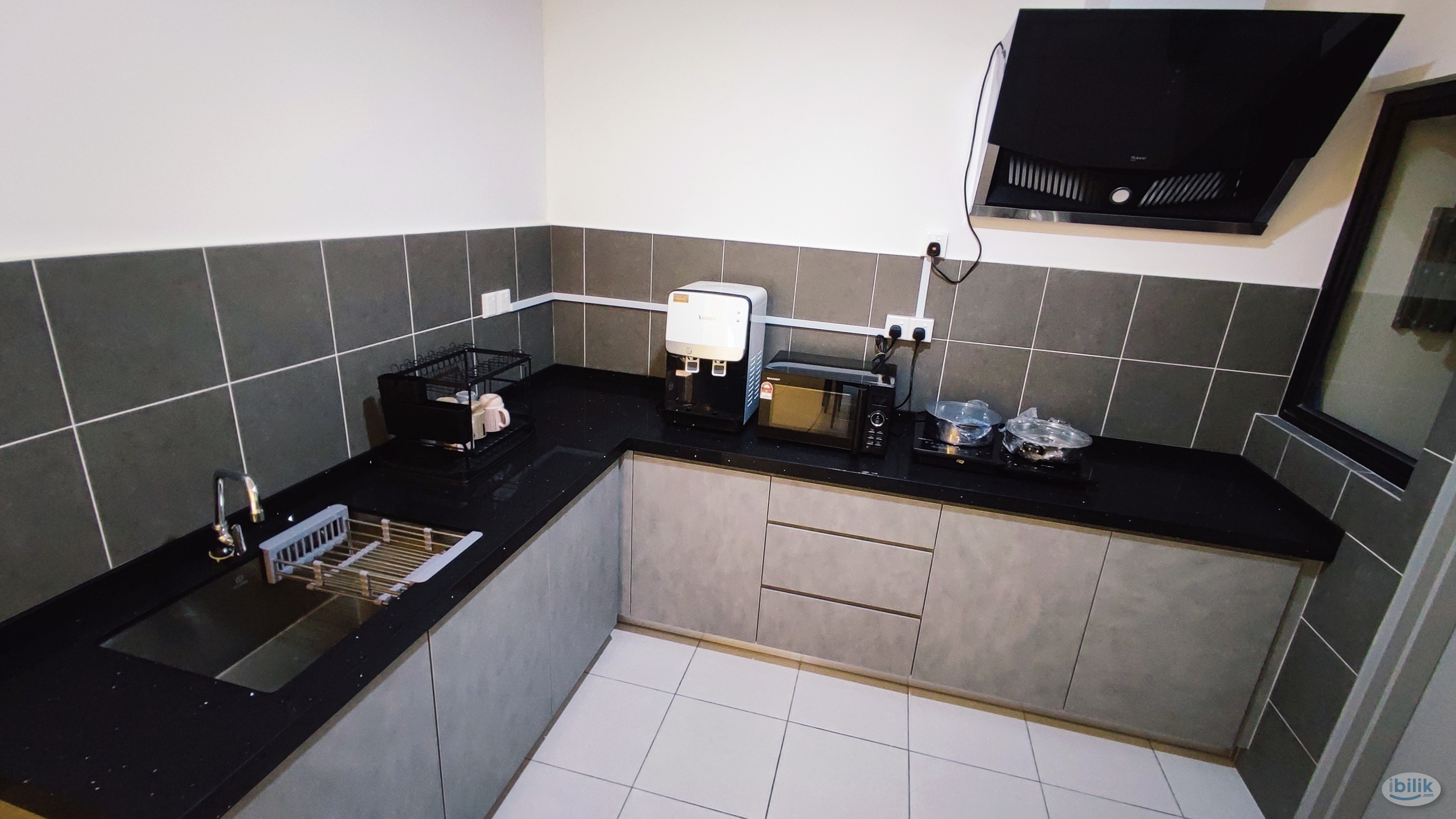 (With Attached Balcony) Single Room at Netizen Residence, Bandar Tun Hussein Onn (Very Near MRT Tun Hussein Onn) - Image 4
