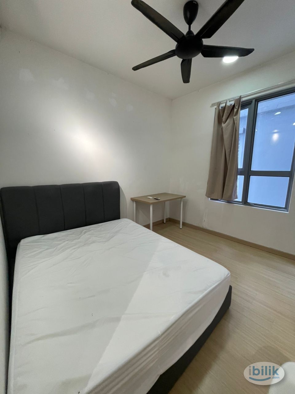 Spacious Middle Room @ Bandar Botanic - Image 1