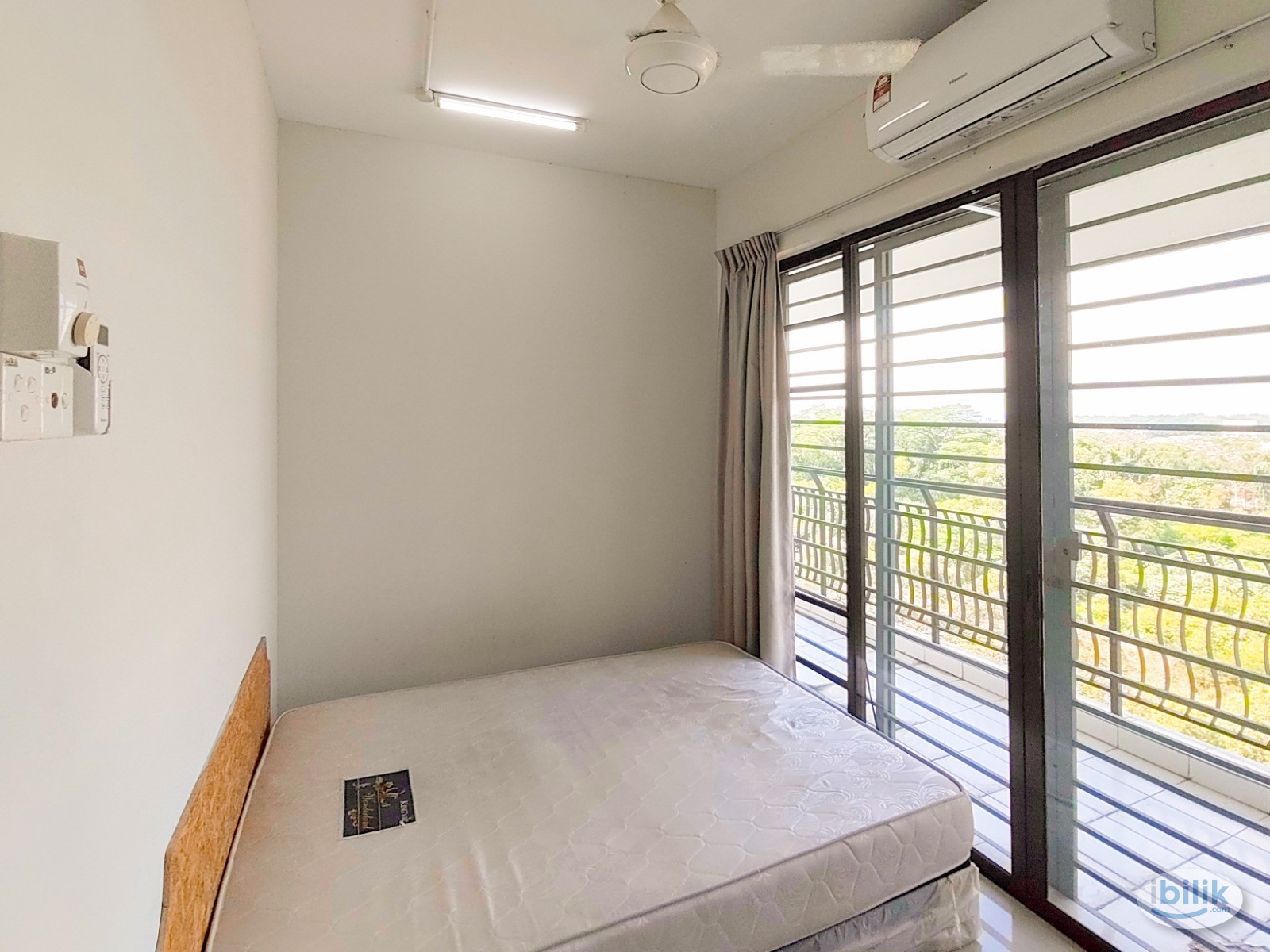 Middle Room with balcony(partition) at One Damansara, Damansara Damai - Image 5