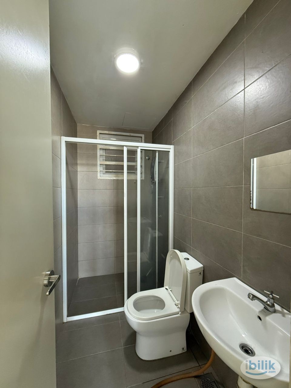 Master Room-clean & safety - Image 2