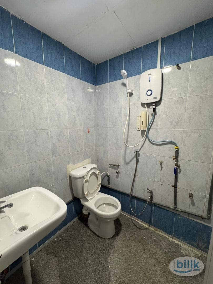 🔥10 Min to CIQ 🔥- Affordable room, fully furnished, ATTACHED private toilet and Low Deposit needed🥰🌟 - Image 2