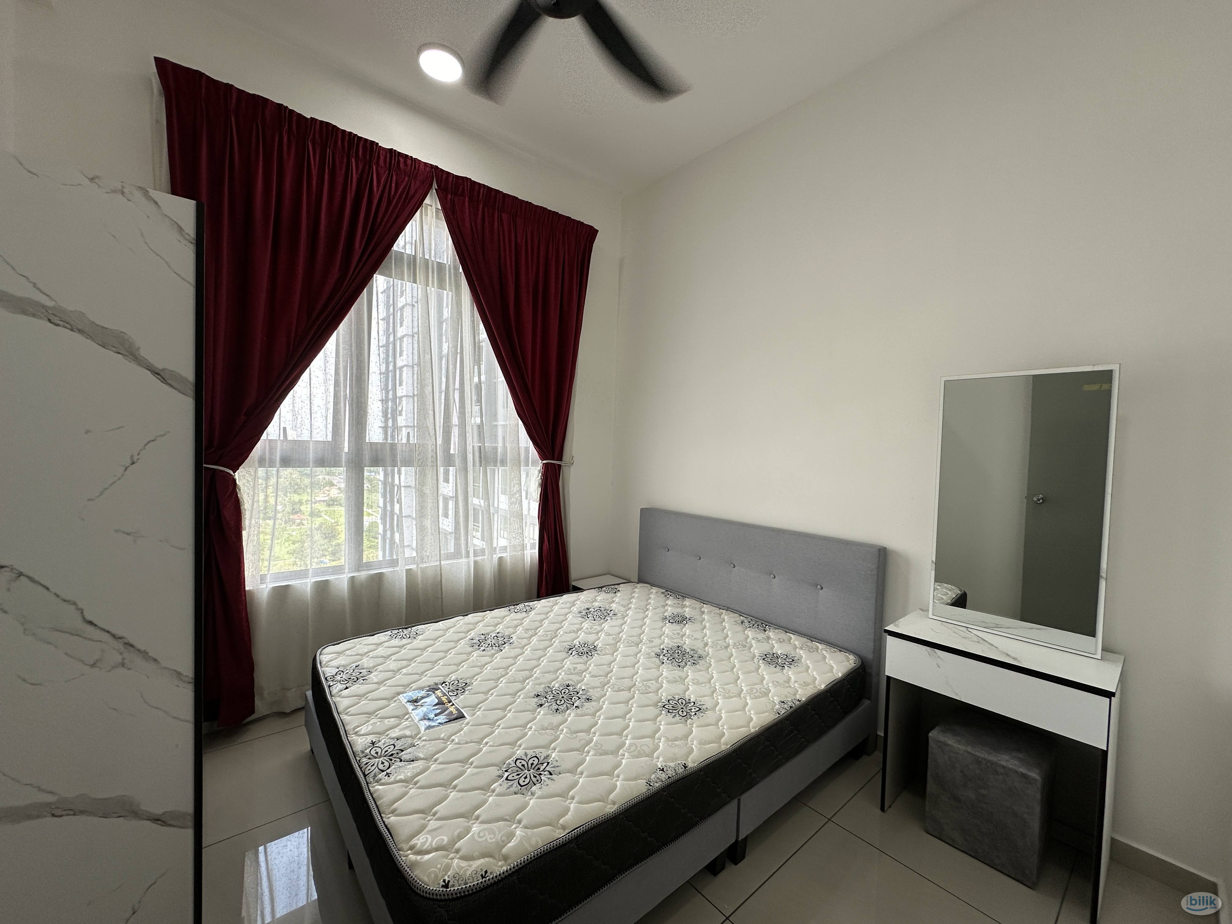 B11 Parkland Residence Middle Room,Female Unit,Walking Distance To MRT Link Bridge,Viewing Available Anytime - Image 1