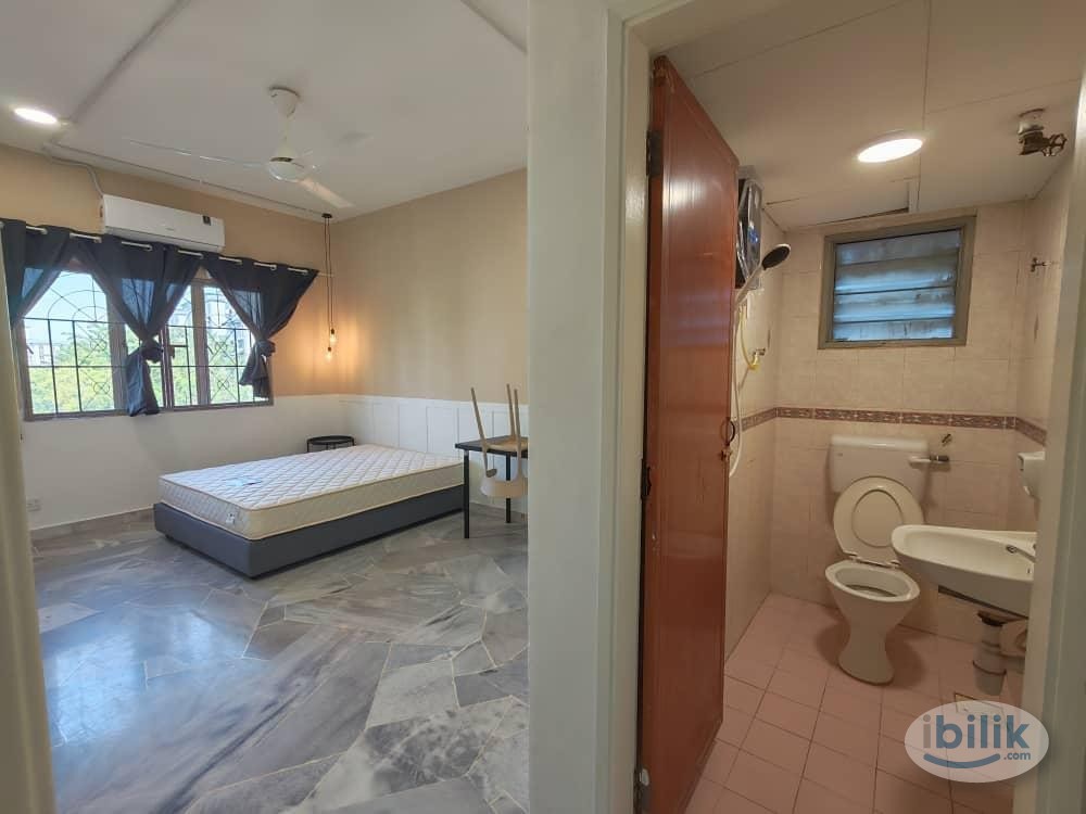 Master Room at Goodyear Court 10, UEP Subang Jaya - Image 1