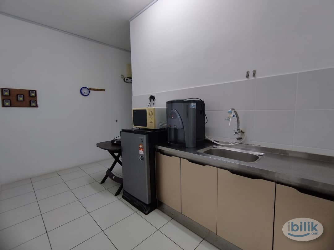 Middle Room at Vista Wirajaya 1 Setapak, Kuala Lumpur - Image 1