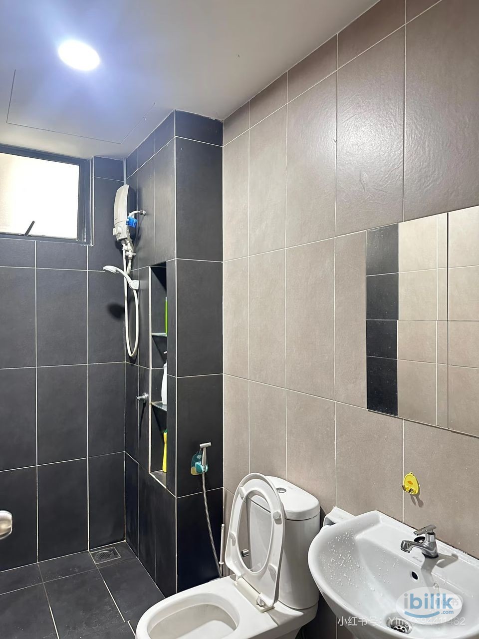 Middle Room at You Vista, Batu 9 Cheras - Image 5