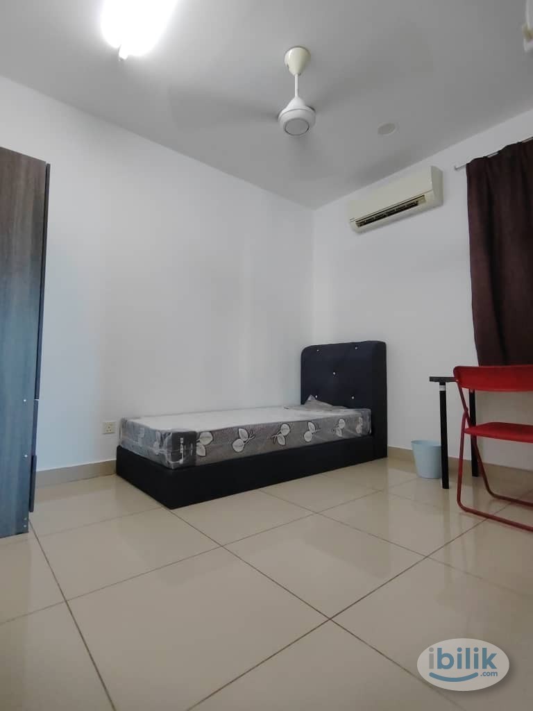[3 Rooms Unit] Middle Room at Pacific Place, Ara Damansara - Image 1