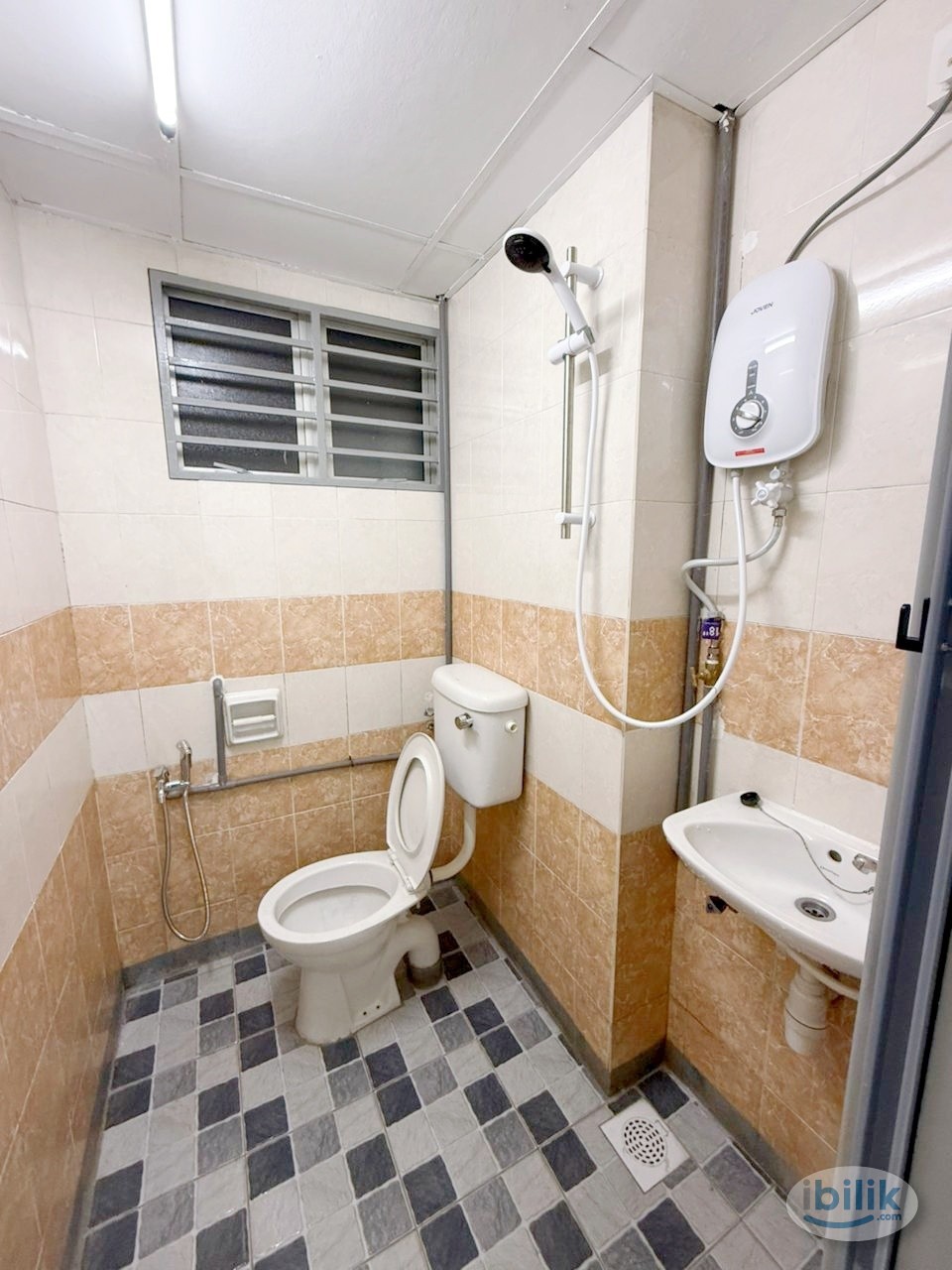 Small Room at Pelangi Damansara Sentral, Mutiara Damansara - Image 2