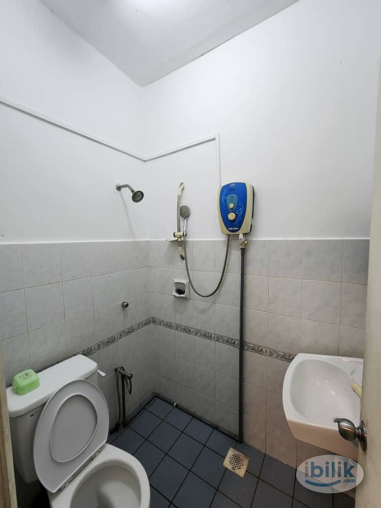 🏠 Shah Alam | Fully Furnished Room | Affordable Rent | Move In Now 🚀 - Image 3