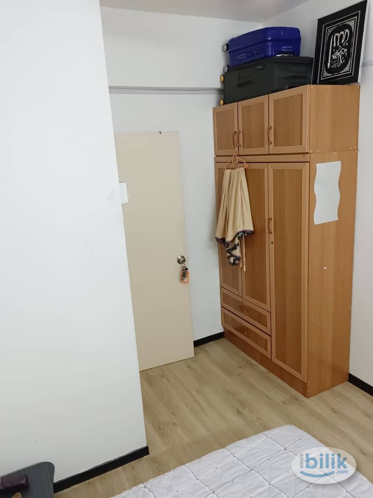 ☞ Rental Medium Room Jelutong 出租中房间(日落洞) - Image 2