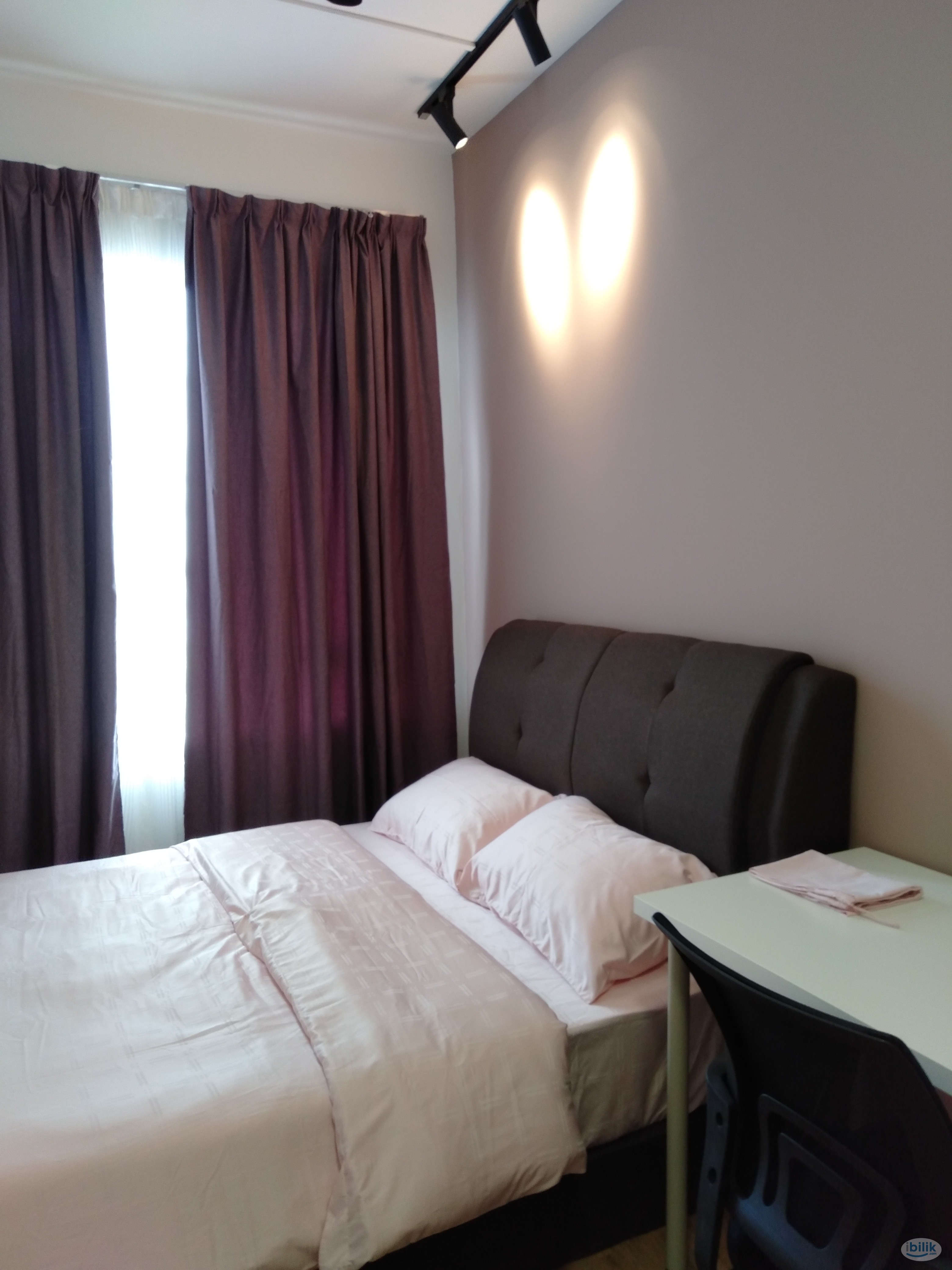 Middle Room, All Girls House at The Greens @ Subang West, Shah Alam - Image 1