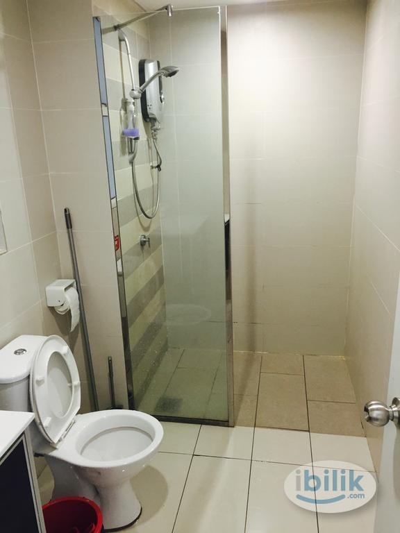 Window Single Room (girl) at Menara U2, Shah Alam,3 min WALKING DISTANCE TO MSU & AEON SHAH ALAM . - Image 2