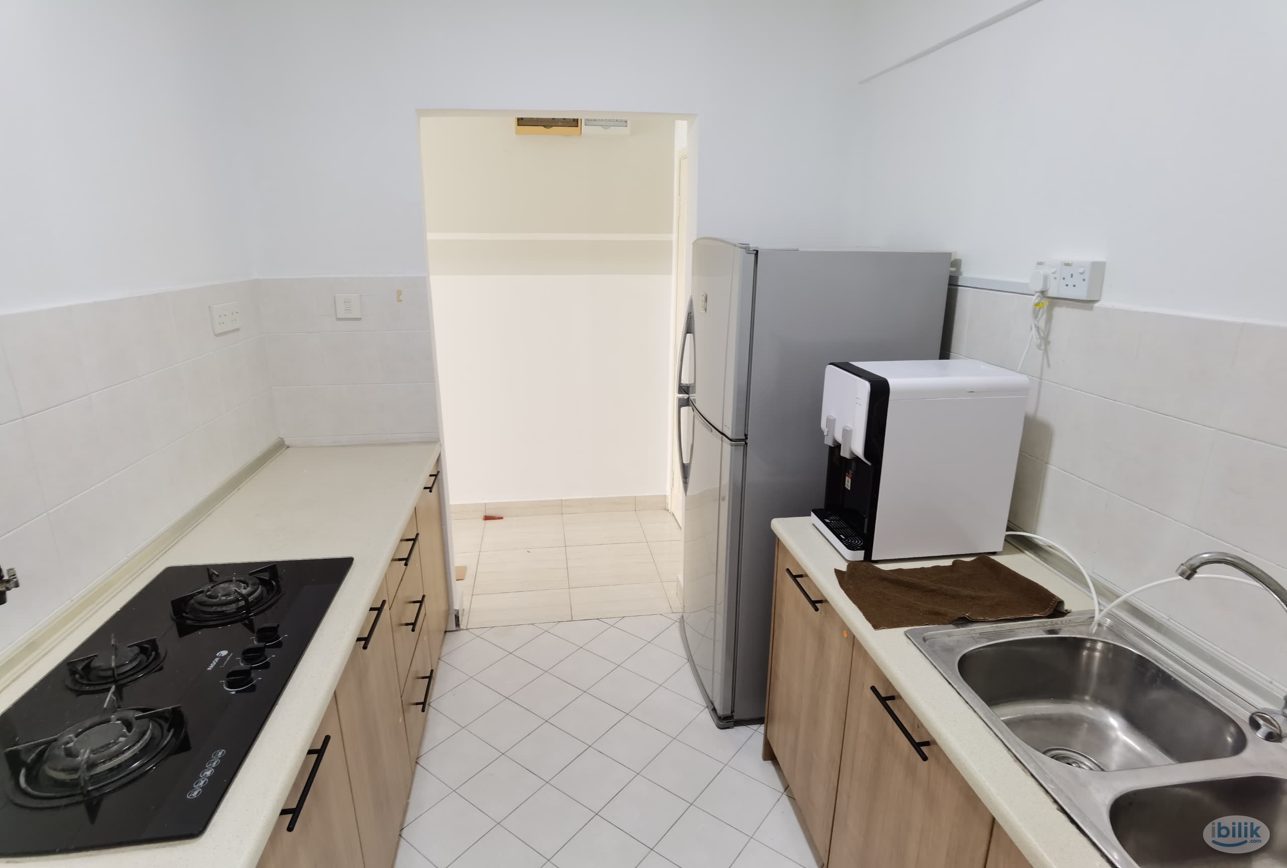 Middle Room at Green Avenue, Bukit Jalil - Image 3