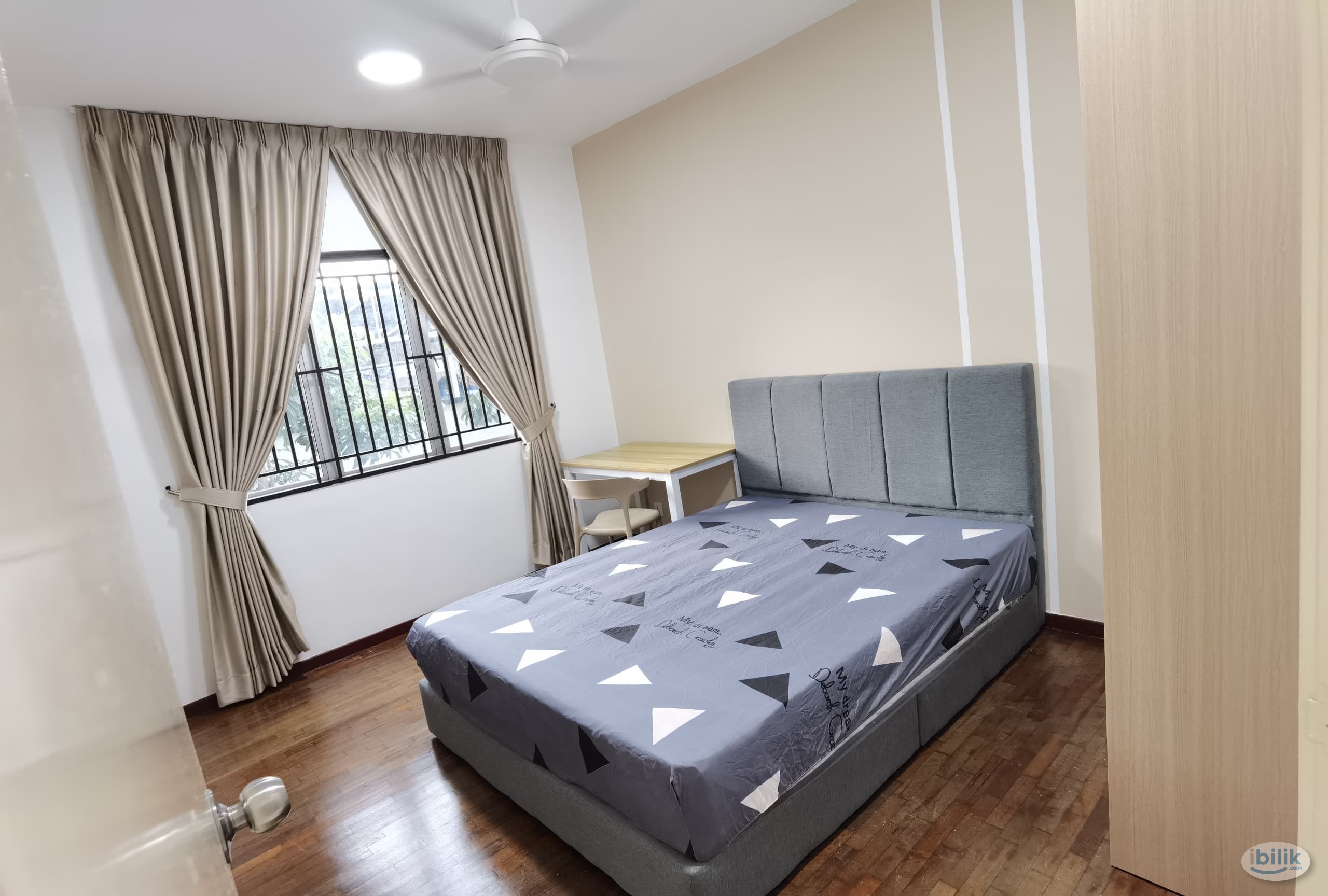 Middle Room at Green Avenue, Bukit Jalil - Image 1
