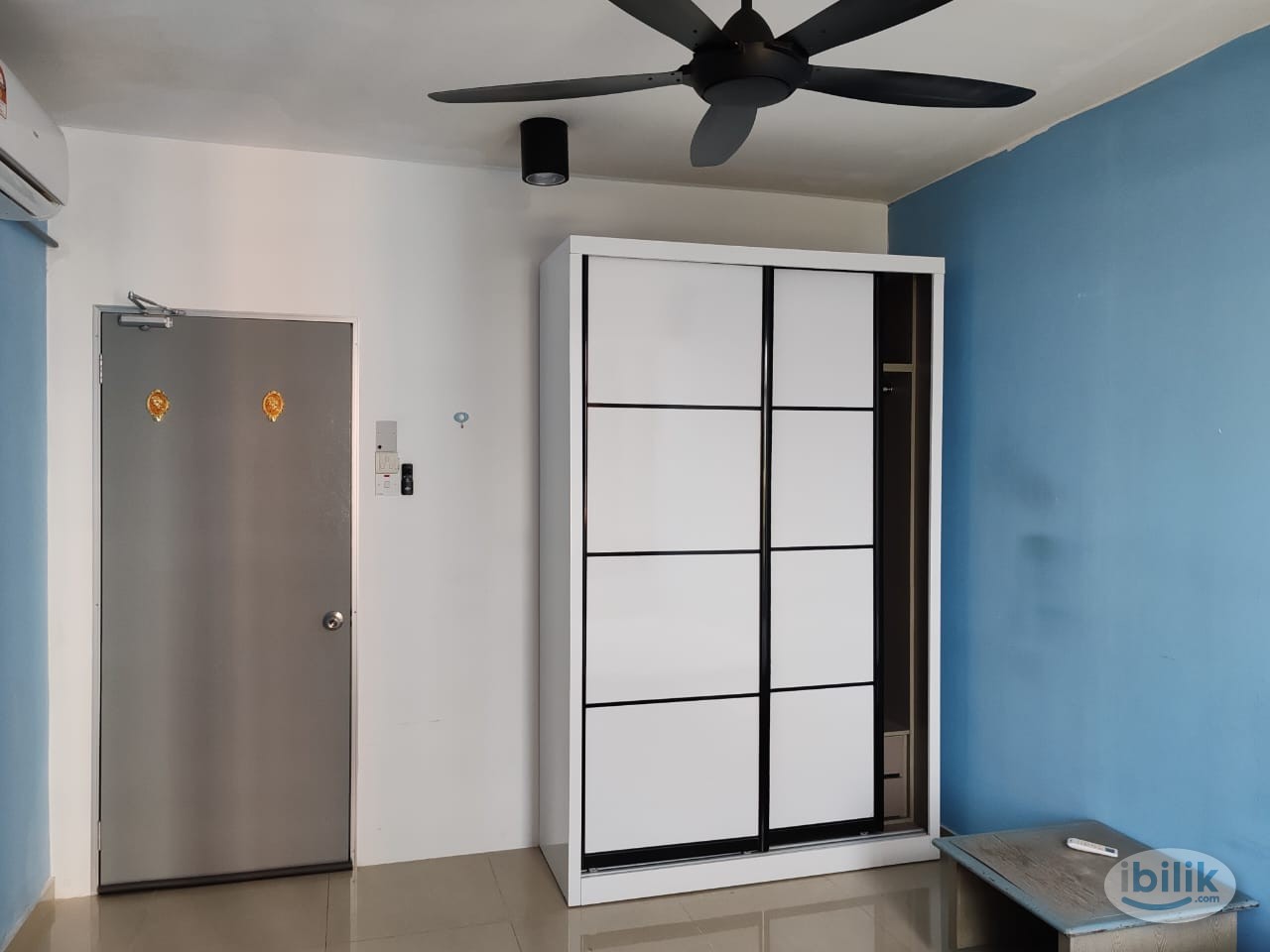FEMALE ONLY Putra Majestik Medium Room - Image 4