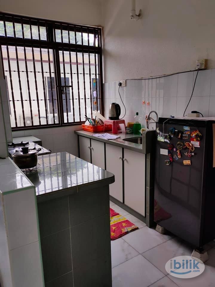 Middle Room at Georgetown, Penang - Image 4