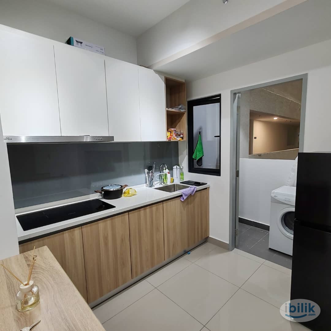 Middle Balcony Room @ M-LUNA Residence, Kepong, Sri Delima MRT, Aeon Kepong, TVG, Metropolitan Park, Kiara bay - Image 4