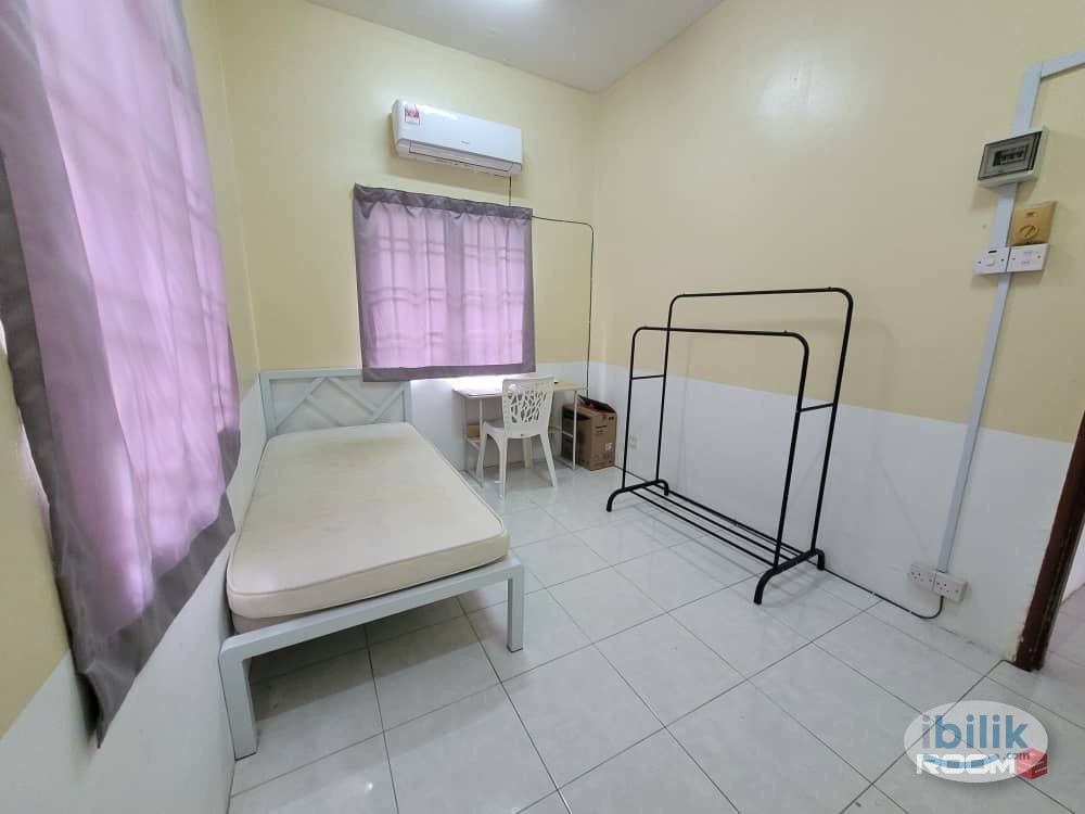 Offer ❗ Bilik Sewa Murah with Air-Cond ❄️ at Bukit Rimau Shah Alam - Image 1