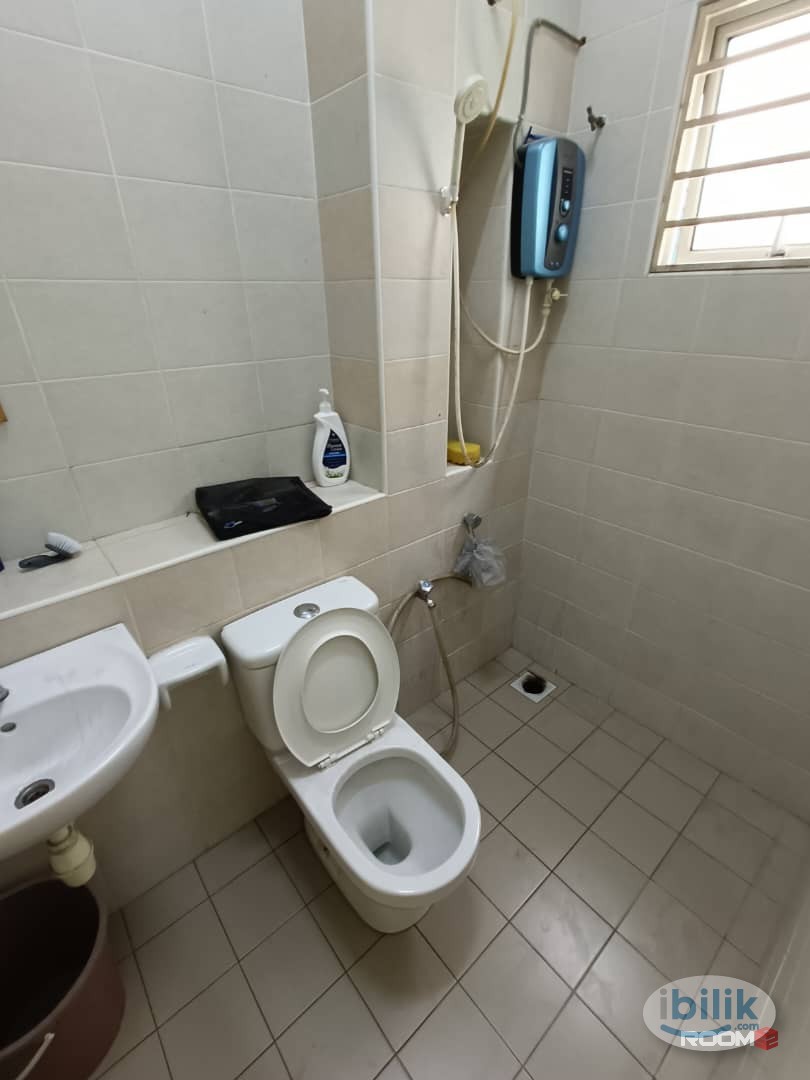 Offer ❗ Bilik Sewa Murah with Air-Cond ❄️ at Bukit Rimau Shah Alam - Image 2