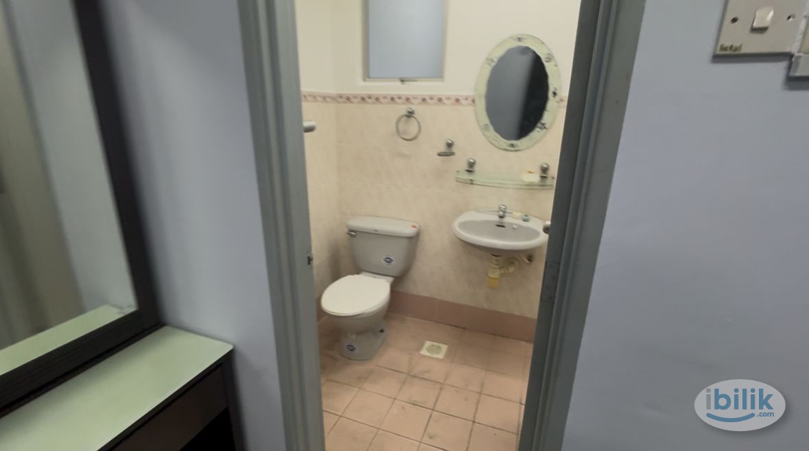 Affordable Single Room - IKEA Damansara, MRT Mutiara Damansara, Menara Surian, IOI Damansara Mall - Image 4