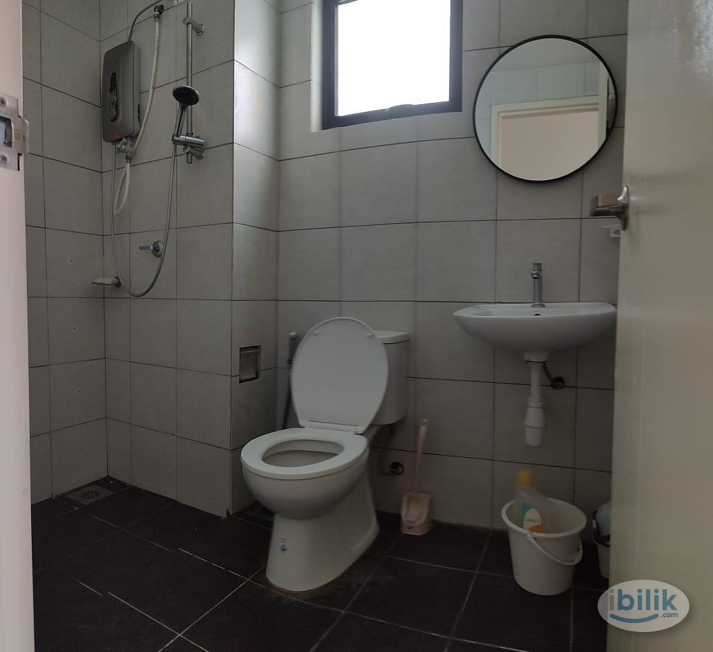 Middle Room for rent at EDUSPHERE at Cyberjaya, Selangor - Image 3