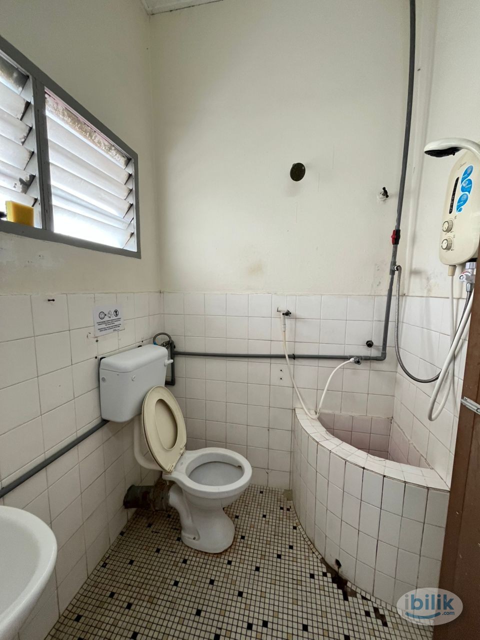 🔥SS2 PETALING JAYA@SEA PARK MIDDLE ROOM FOR RENT🎉🎉Walking Distance To TAMAN PARAMOUNT LRT🚂🚂🚂 - Image 5