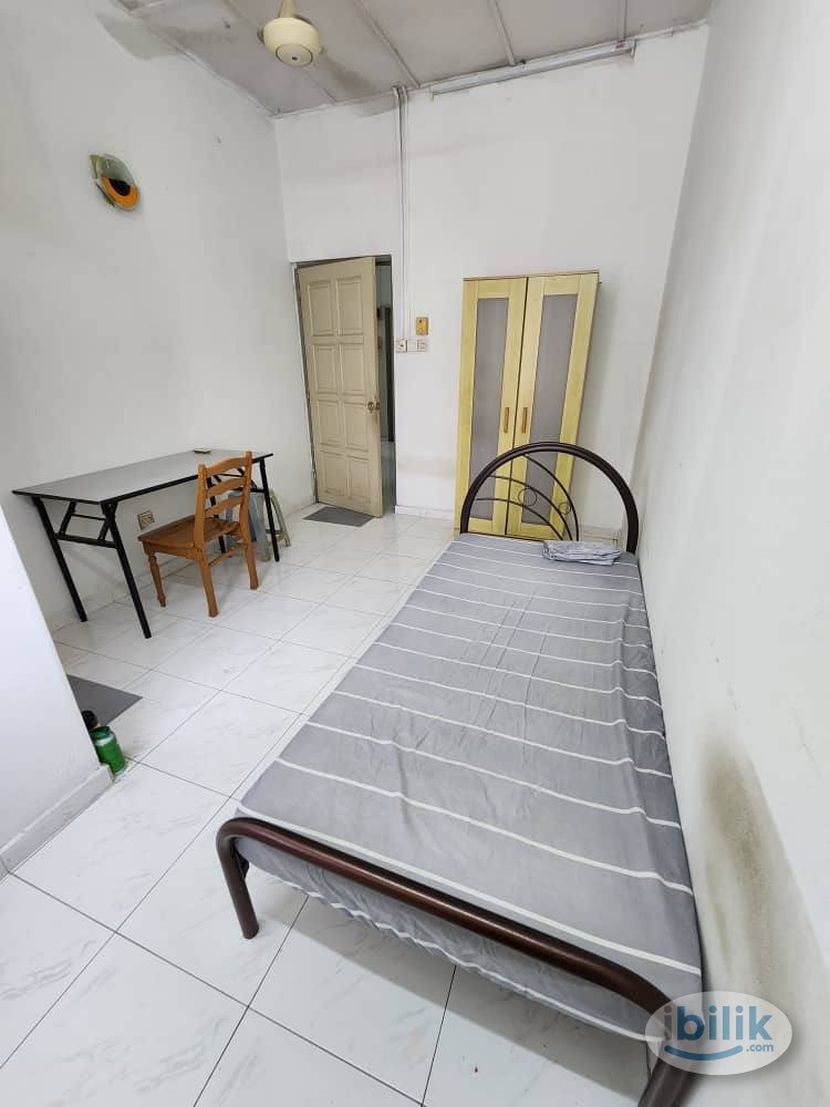 🔥 Serdang Raya Room | AC + Shared Bathroom | Prime Location - Image 5
