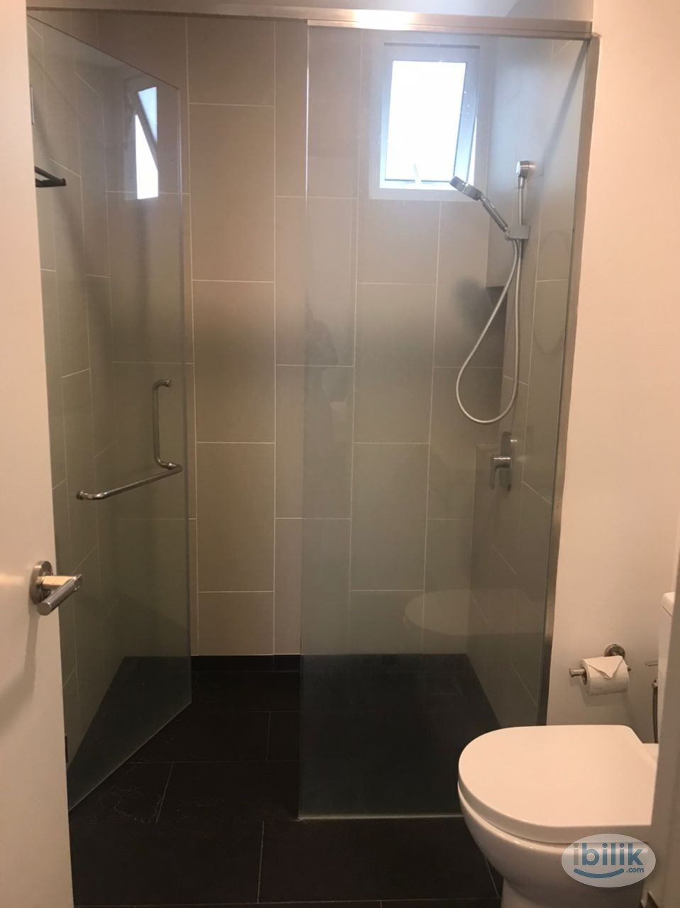 Middle Room at UNA Serviced Apartment, Cheras - Image 2