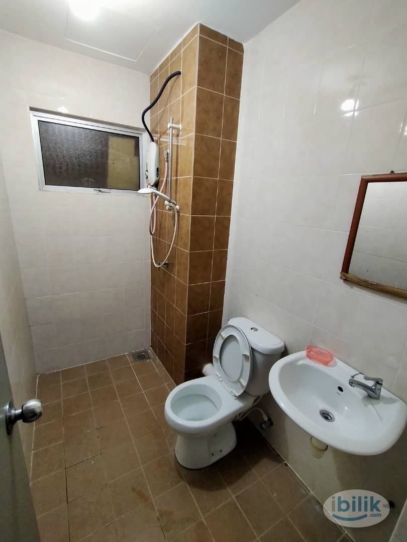 Single Room at Suria Jelatek Residence, Ampang Hilir - Image 2