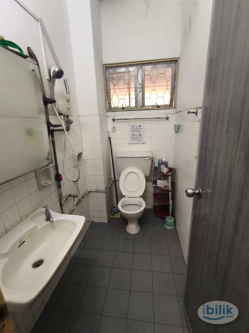 Low Rental 🔉 Bilik Sewa Murah at SS25 PJ with Air-Cond near Kelana Jaya LRT🛜‼️FREE UTILITIES - Image 4