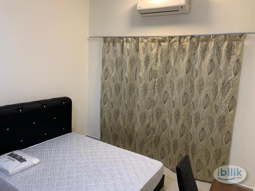 [Female Unit] Big Middle Room at OUG Parklane, Old Klang Road - Image 1