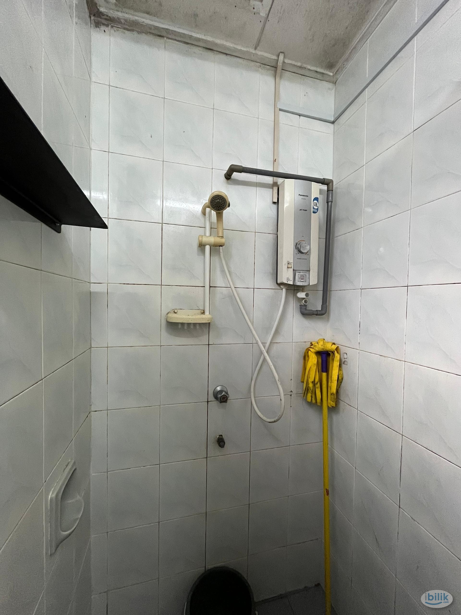 Single Room at Bandar Utama 🛏️ | ZERO DEPOSIT 🔥 - Image 3