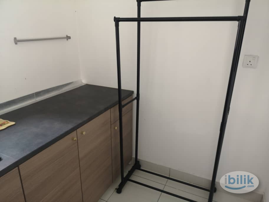 {Female Unit} Premium Furnished Middle Room at Casa Green with Covered Walkway to LRT Bukit Jalil - Image 4