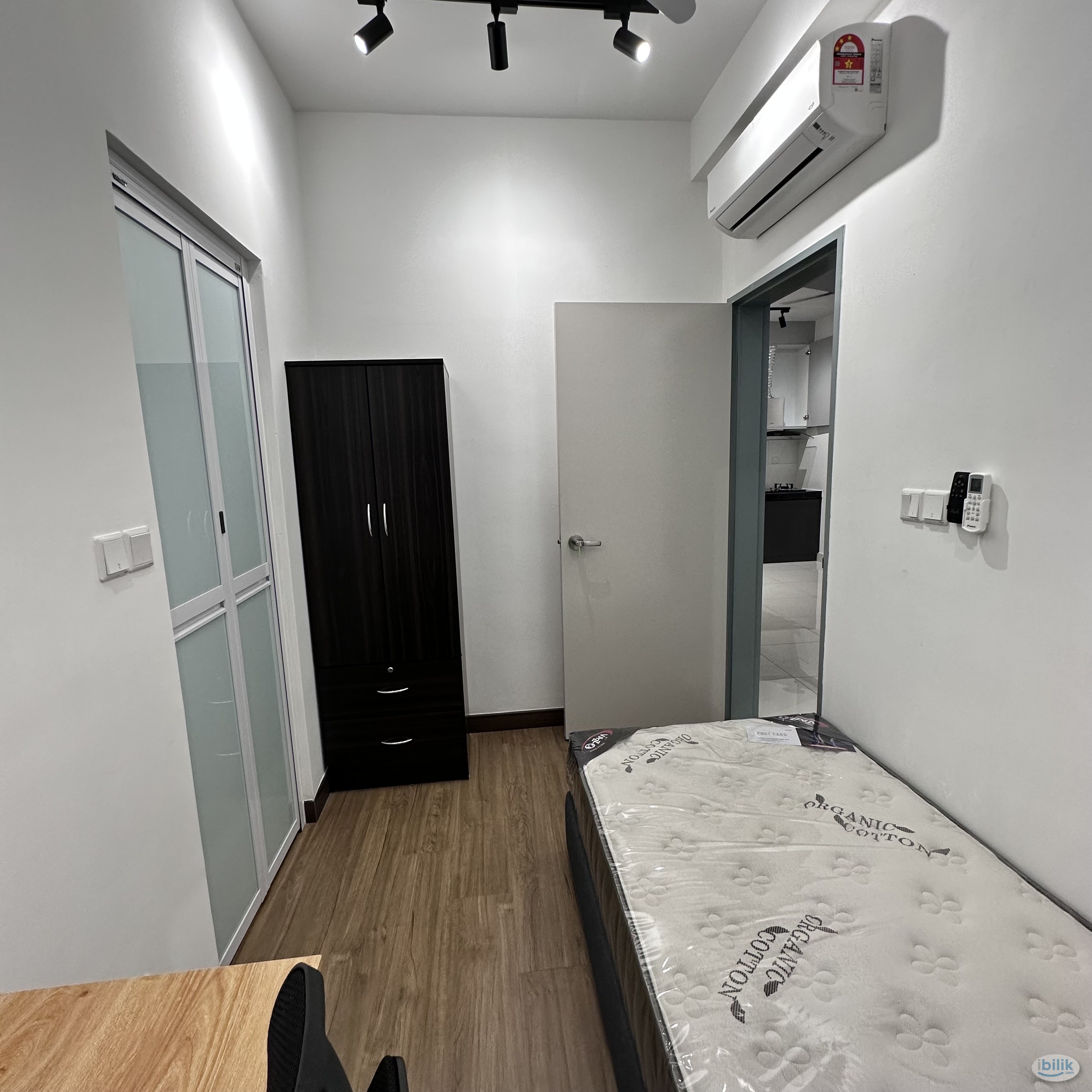 Small Room in Prime Area – Ideal for Quiet Living @ Sri Petaling, Kuala Lumpur - Image 5
