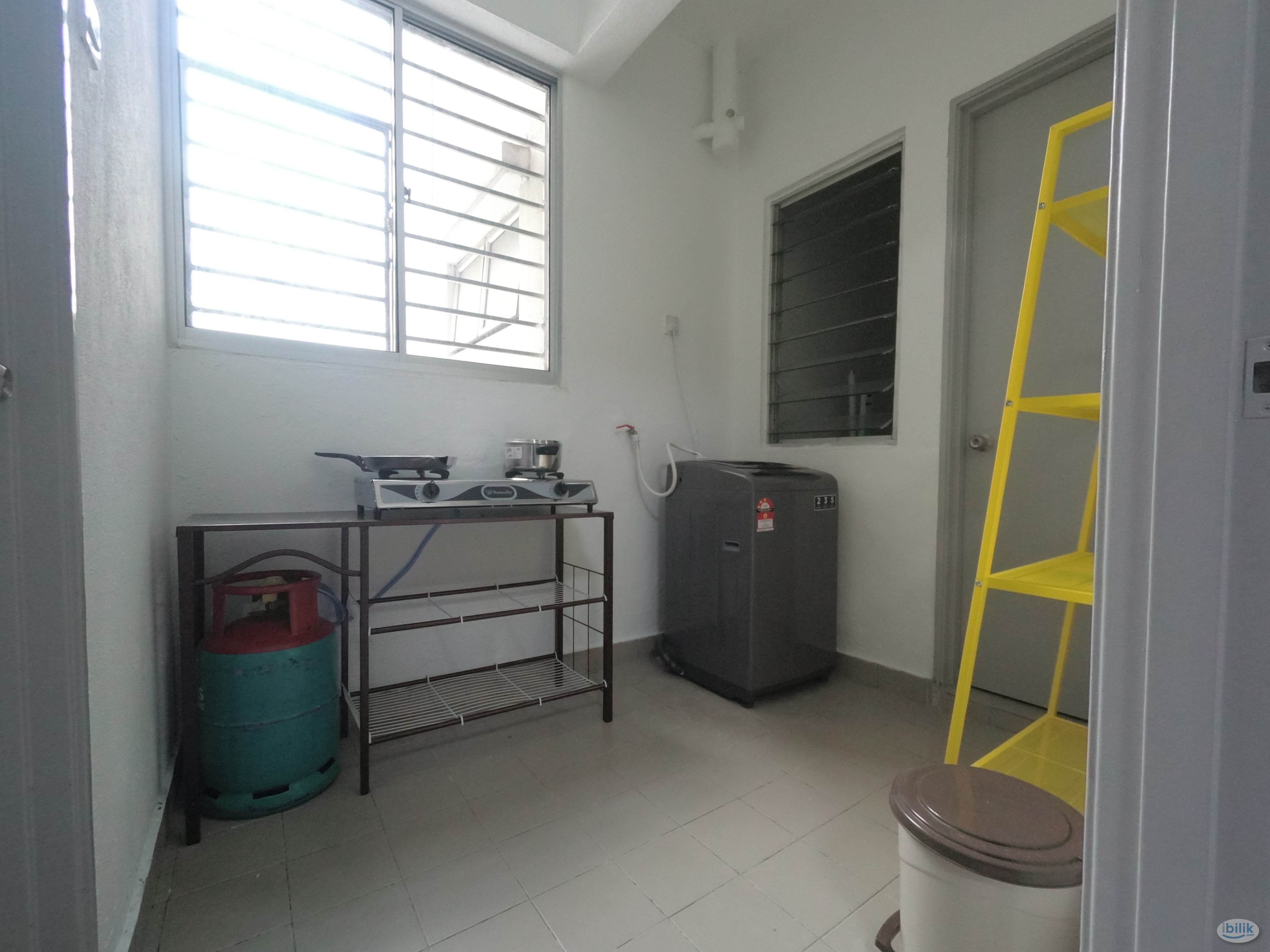 Bilik Air Tak Kongsi | sharing | girl muslim | Master Room at Symphony Heights, Selayang | fully furnised - Image 5