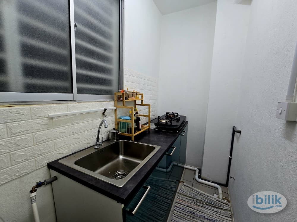 Middle Room at Residensi Razakmas - Image 2