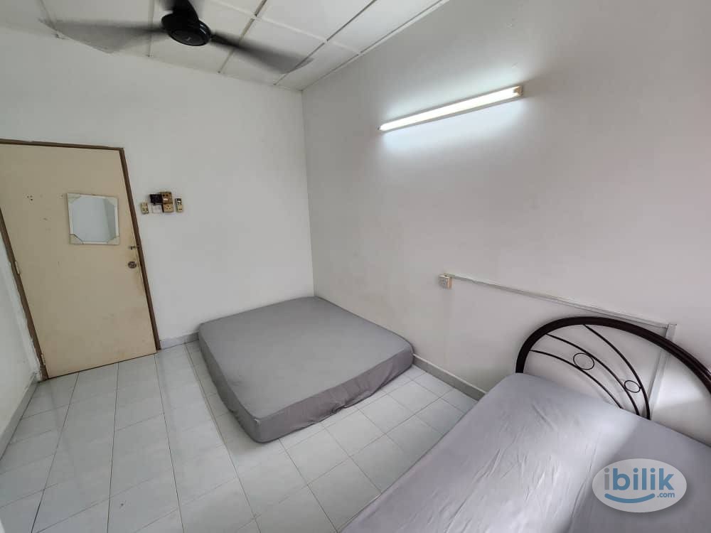 🌟 Medium Room with Aircond @ Pusat Bandar Puchong 🌟 - Image 1