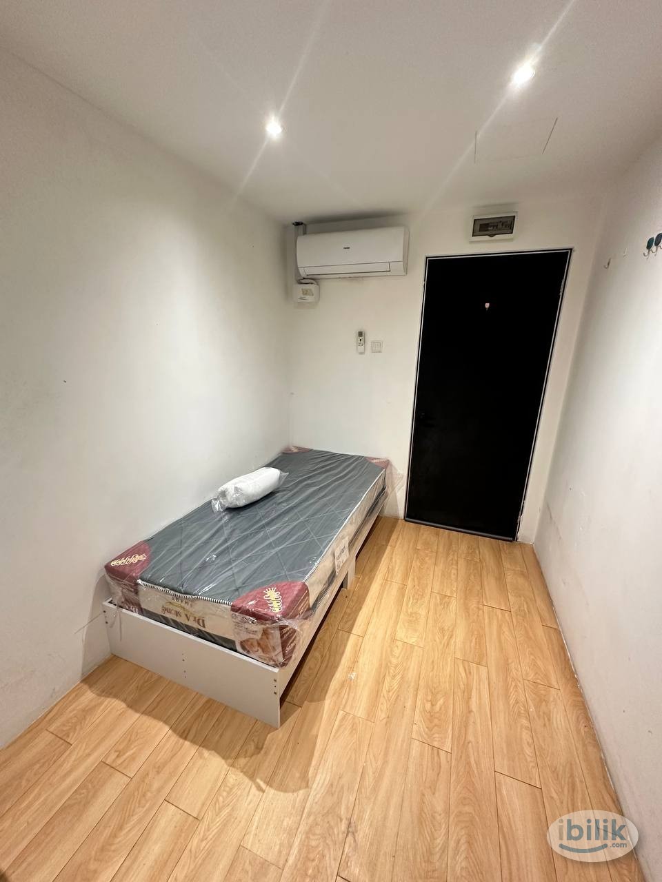 [ Co living Hotel in PJS 8 l Foreigner are welcome ] ❤️‍🔥 Aircon room unit in PJS 8‼️ - Image 1